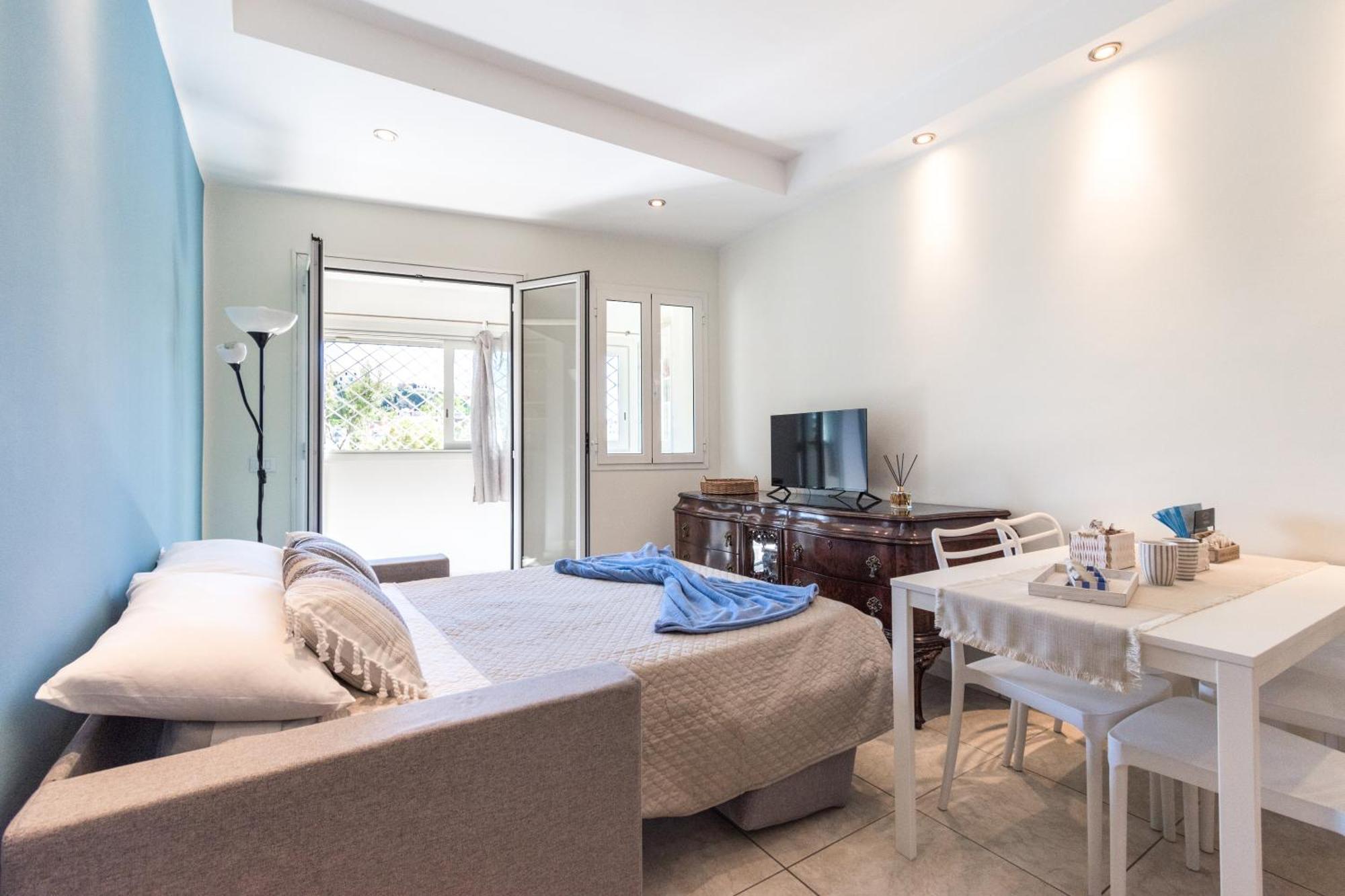 Apartamento Stupendo Trilocale Posto Auto Gratuito - Wifi & Netflix San Remo Exterior foto